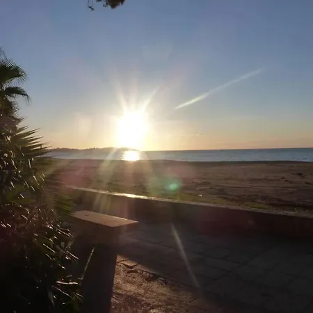 A 1ª Linea De Mar, Vilafortuny Apartment Cambrils